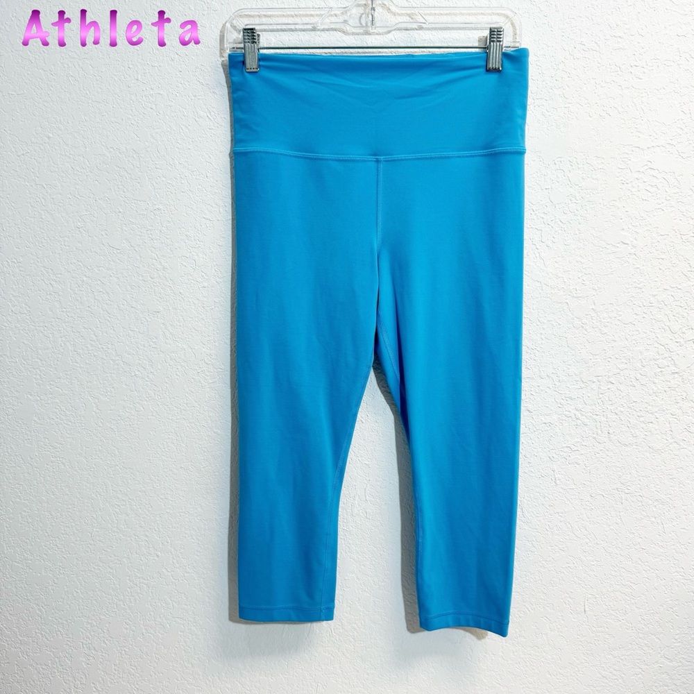 Athleta- Bright Aqua Ultra High Rise Elation Capri Leggings Womans Med